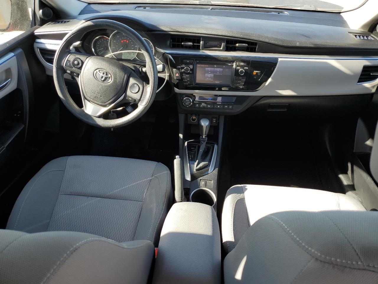 2015 Toyota Corolla - Image 8