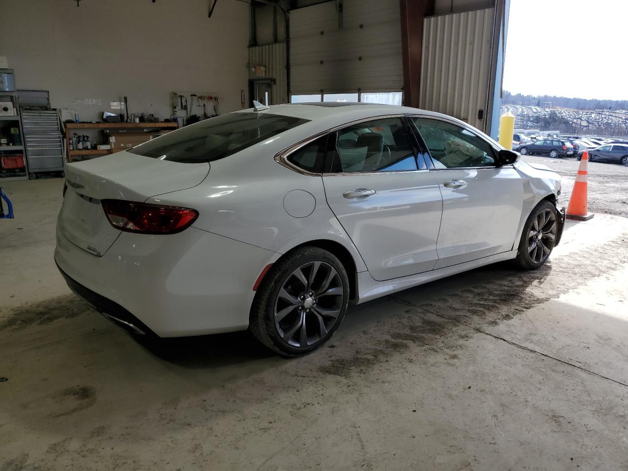2015 Chrysler 200 - Image 3