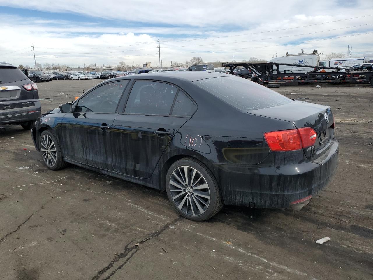 2014 Volkswagen Jetta - Image 2