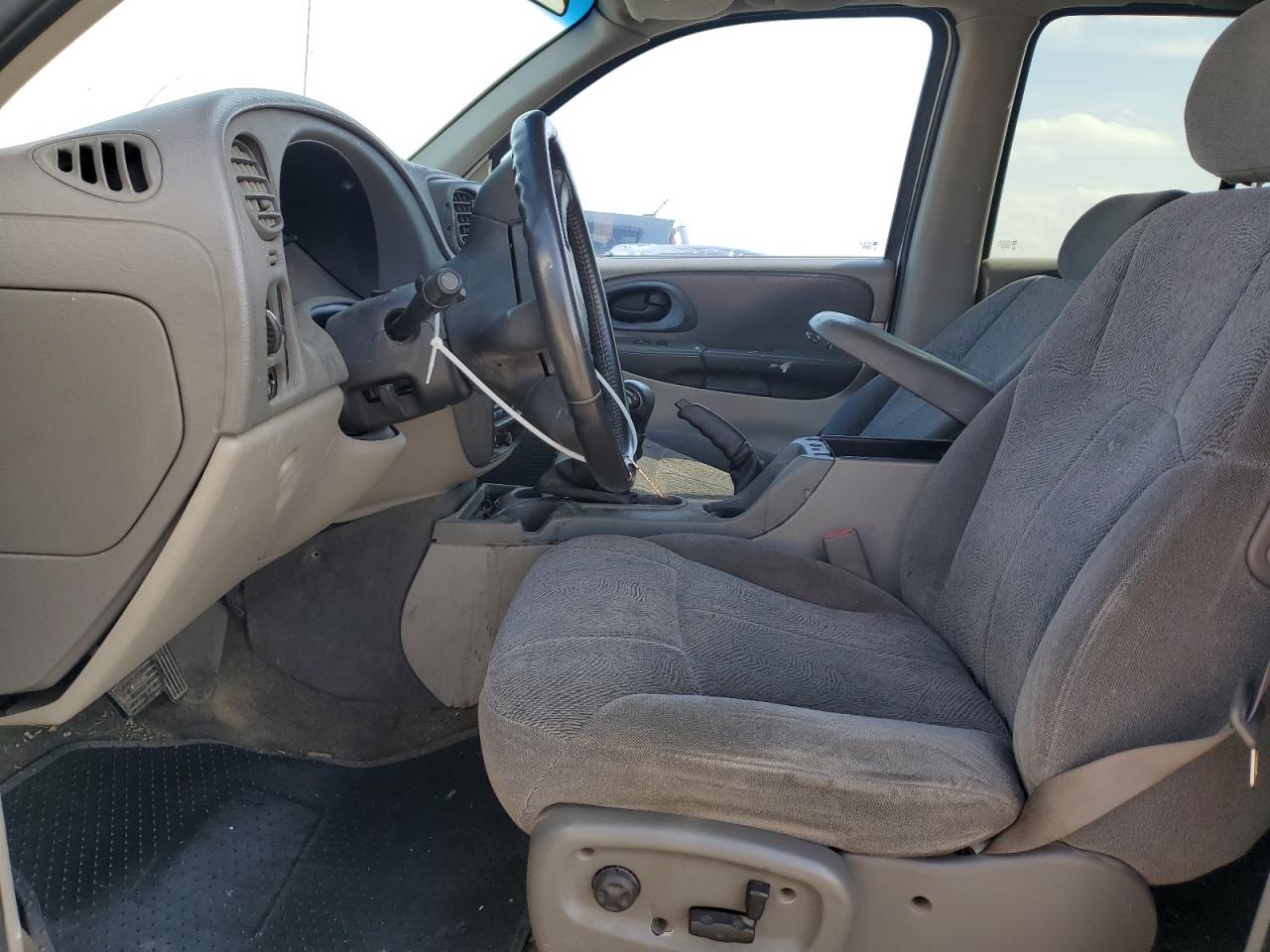 2003 Chevrolet TrailBlazer - Image 7