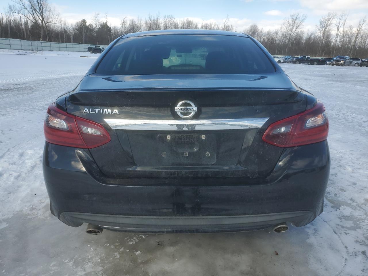 2017 Nissan Altima - Image 6