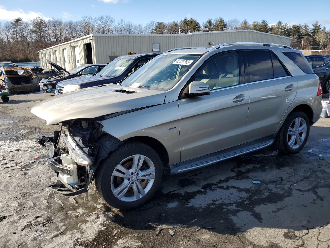 2012 Mercedes-Benz Ml 350 4Matic for Sale in Exeter, RI - Front End