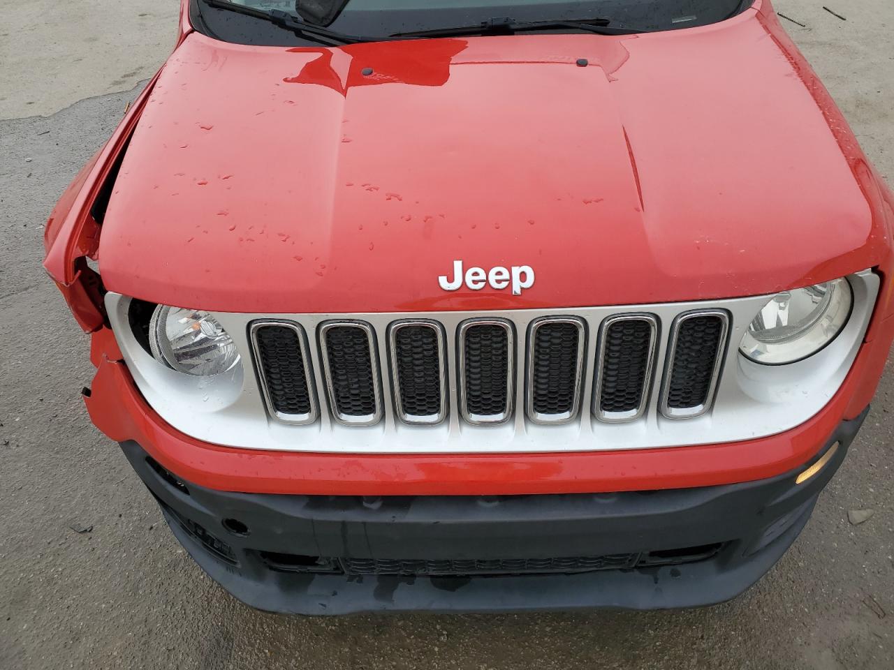 2015 Jeep Renegade - Image 12