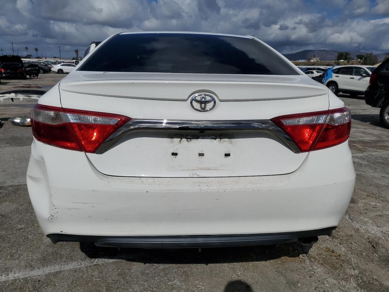 2015 Toyota Camry - Image 6