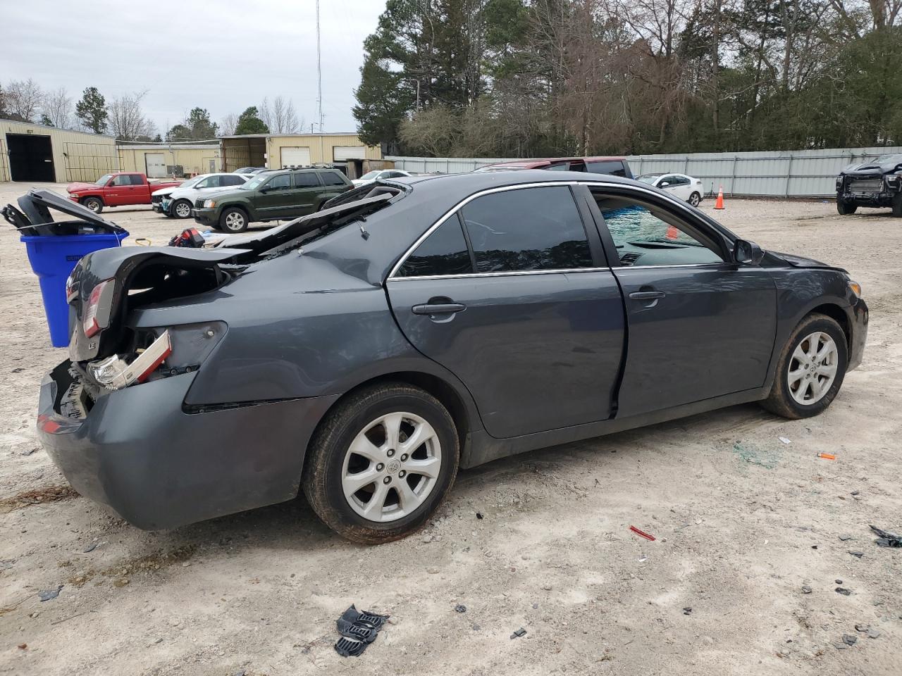 2010 Toyota Camry - Image 3