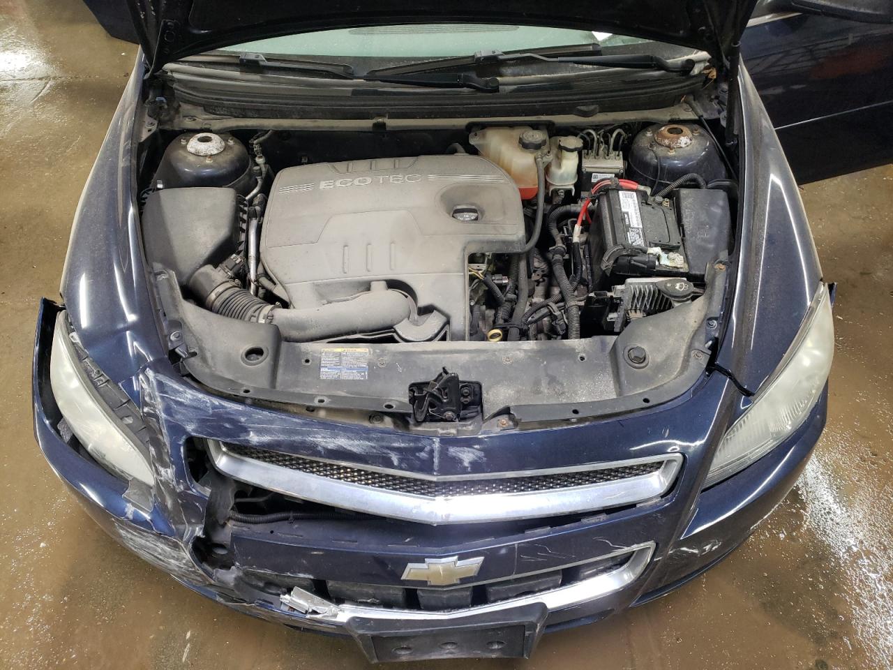 2009 Chevrolet Malibu - Image 11