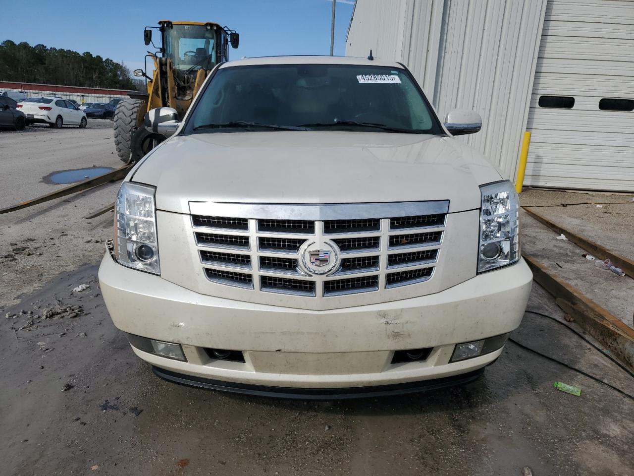 2009 Cadillac Escalade - Image 5