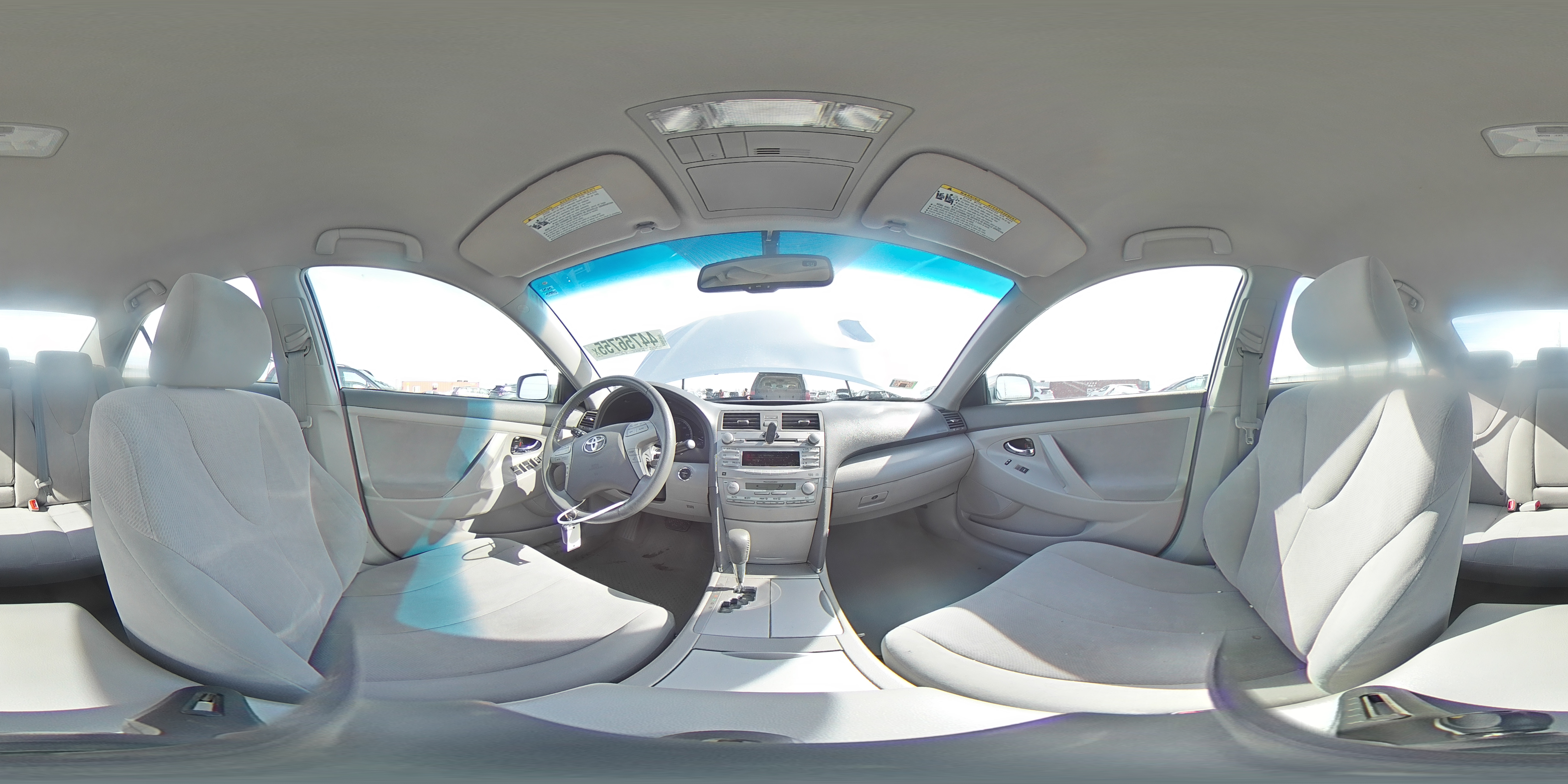 2011 Toyota Camry - Image 13