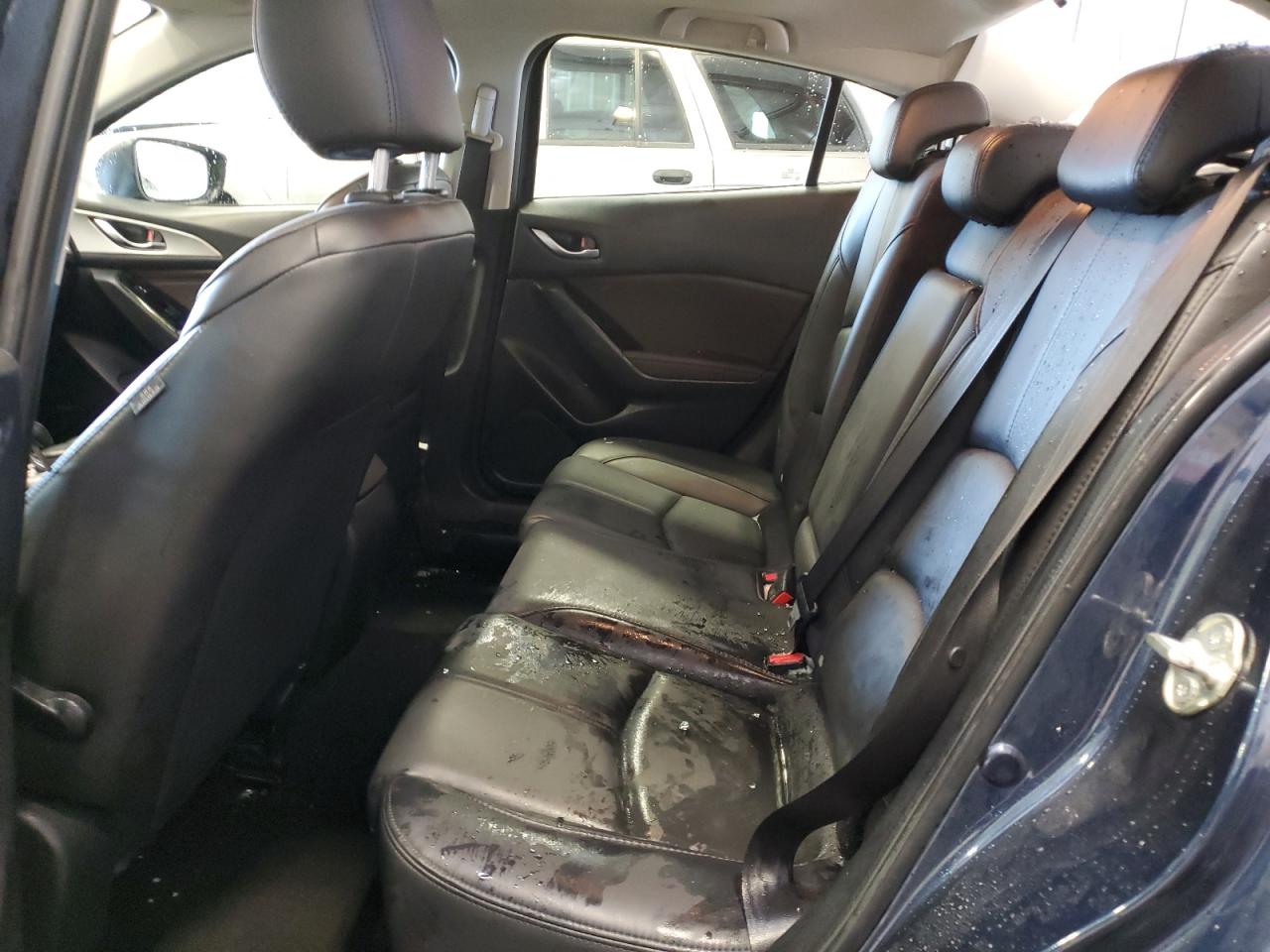 2018 Mazda 3 - Image 10