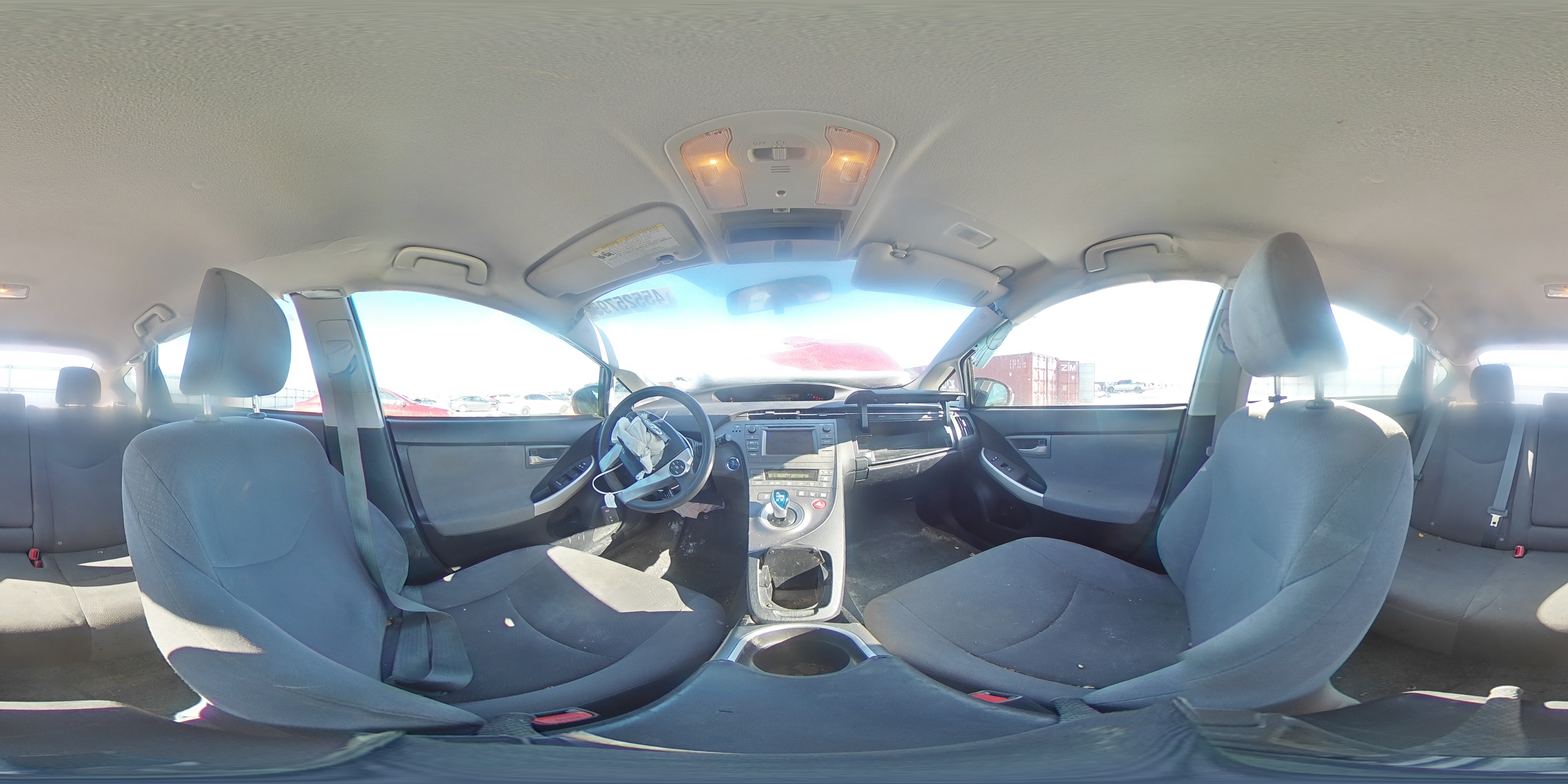 2014 Toyota Prius - Image 13