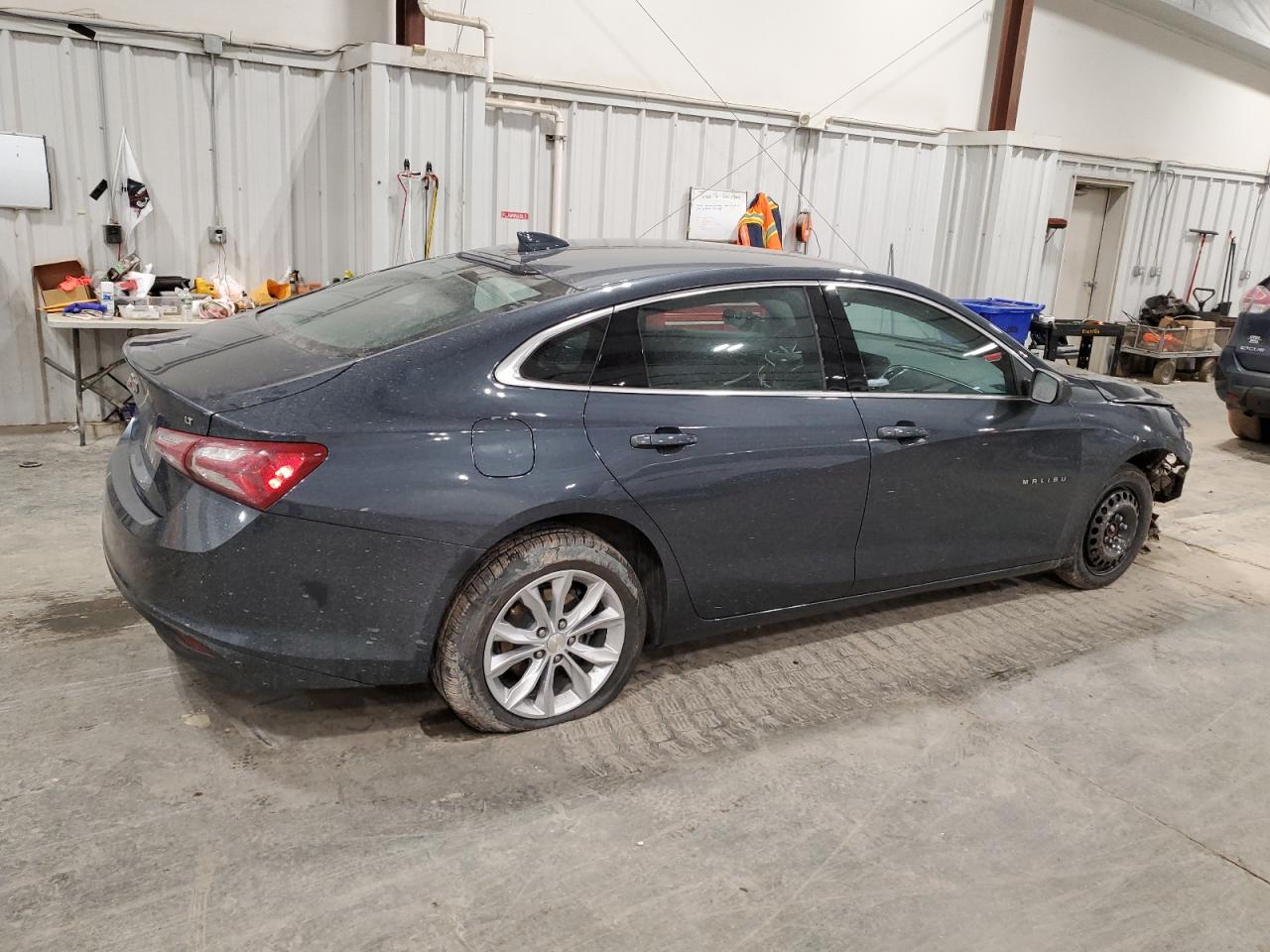 2019 Chevrolet Malibu - Image 3