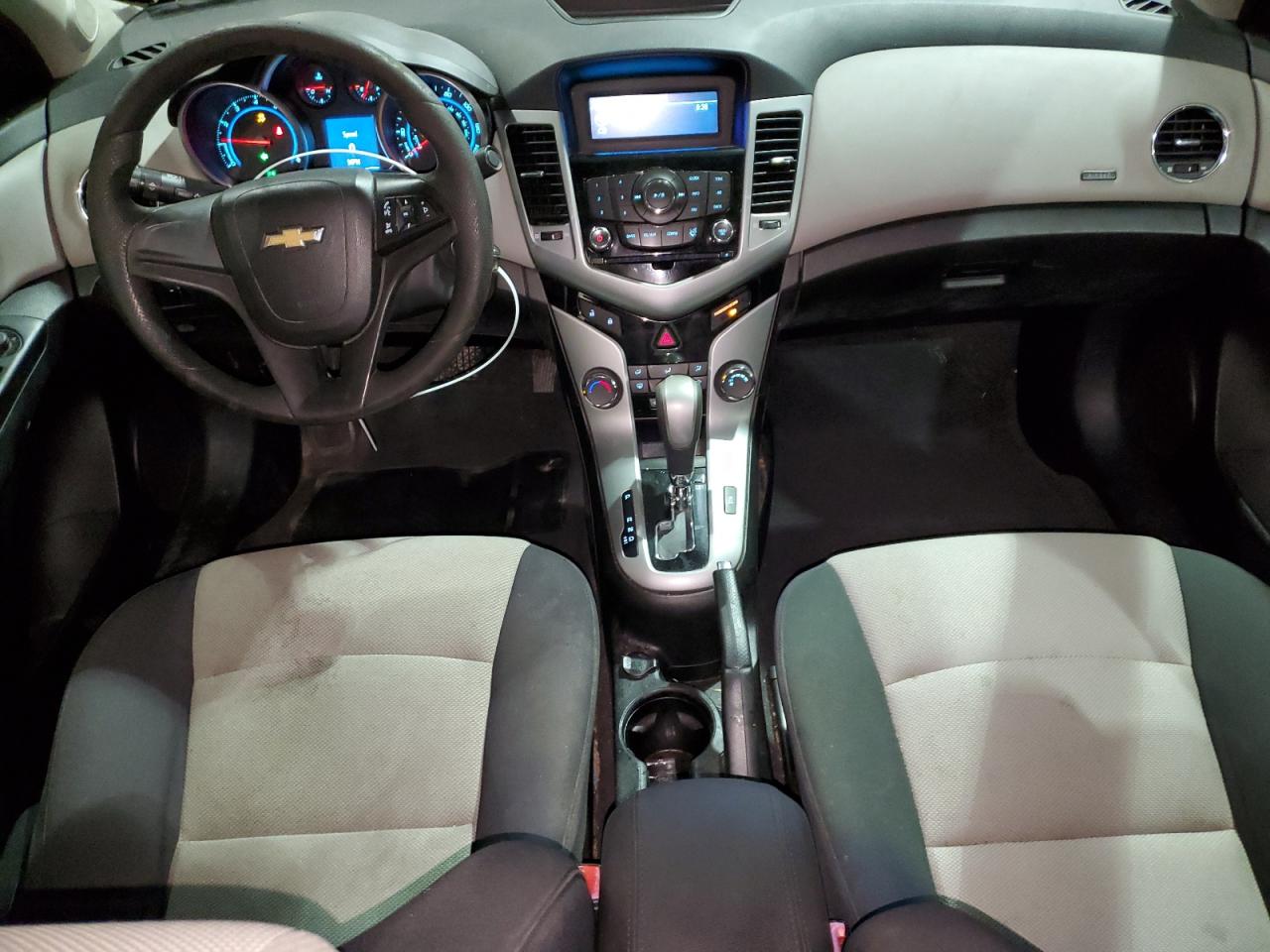 2012 Chevrolet Cruze - Image 8