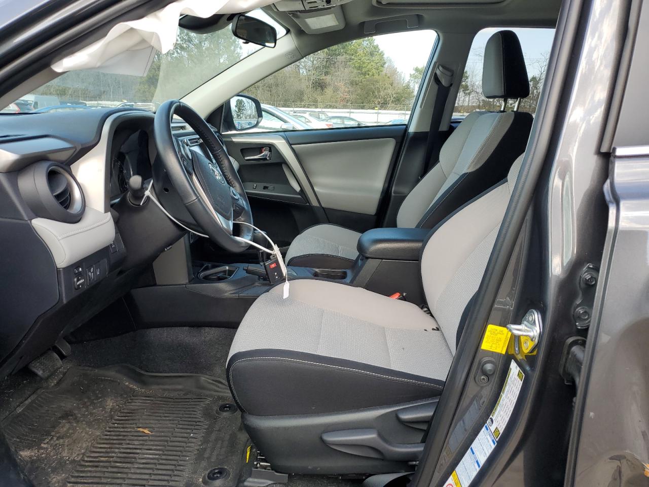 2018 Toyota RAV 4 - Image 7