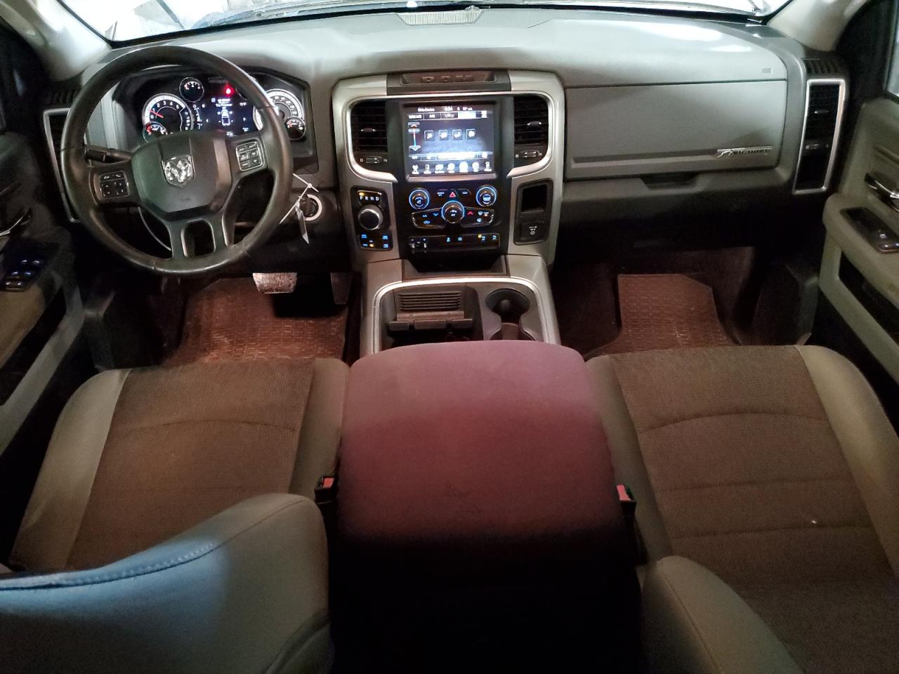 2016 RAM 1500 - Image 8