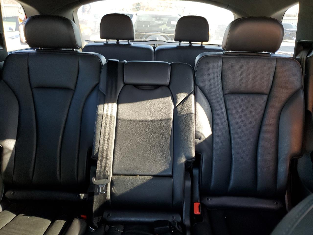2017 Audi Q7 - Image 10