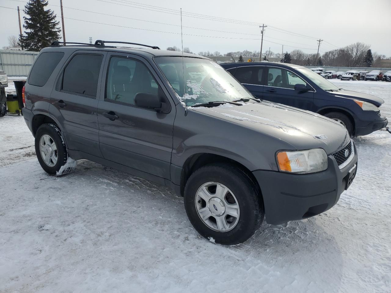 2003 Ford Escape - Image 4