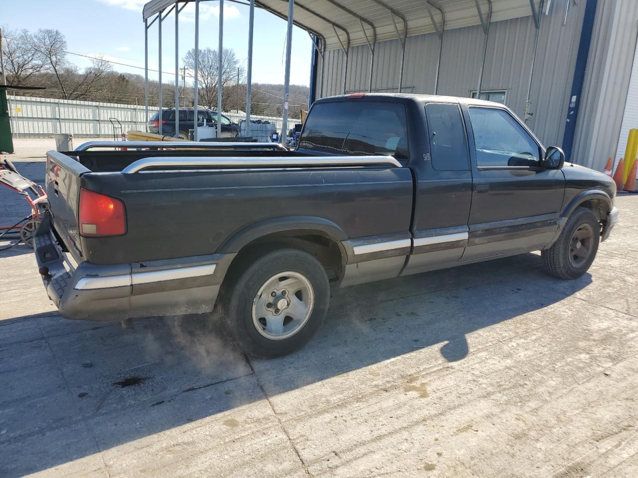 1996 GMC Sonoma - Image 3