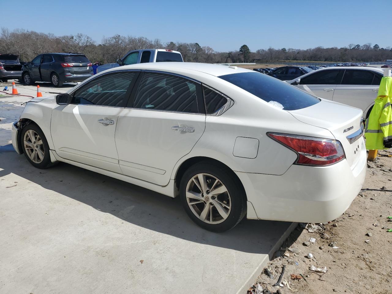 2014 Nissan Altima - Image 2