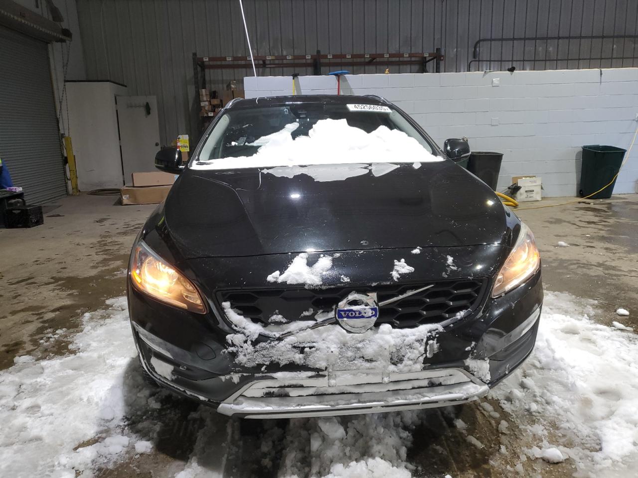 2016 Volvo V60 - Image 5