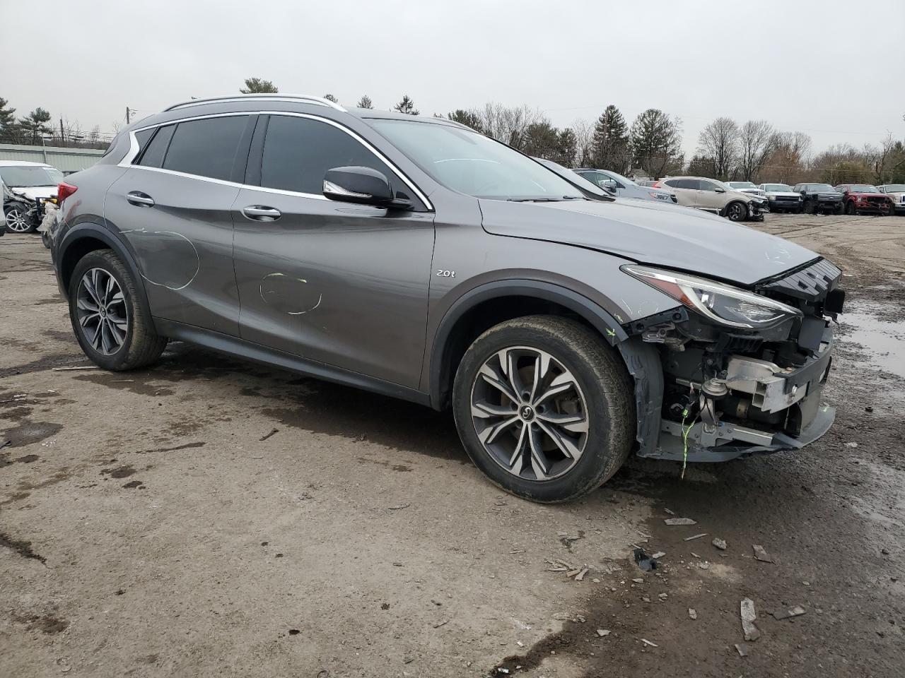 2017 Infiniti QX30 - Image 4