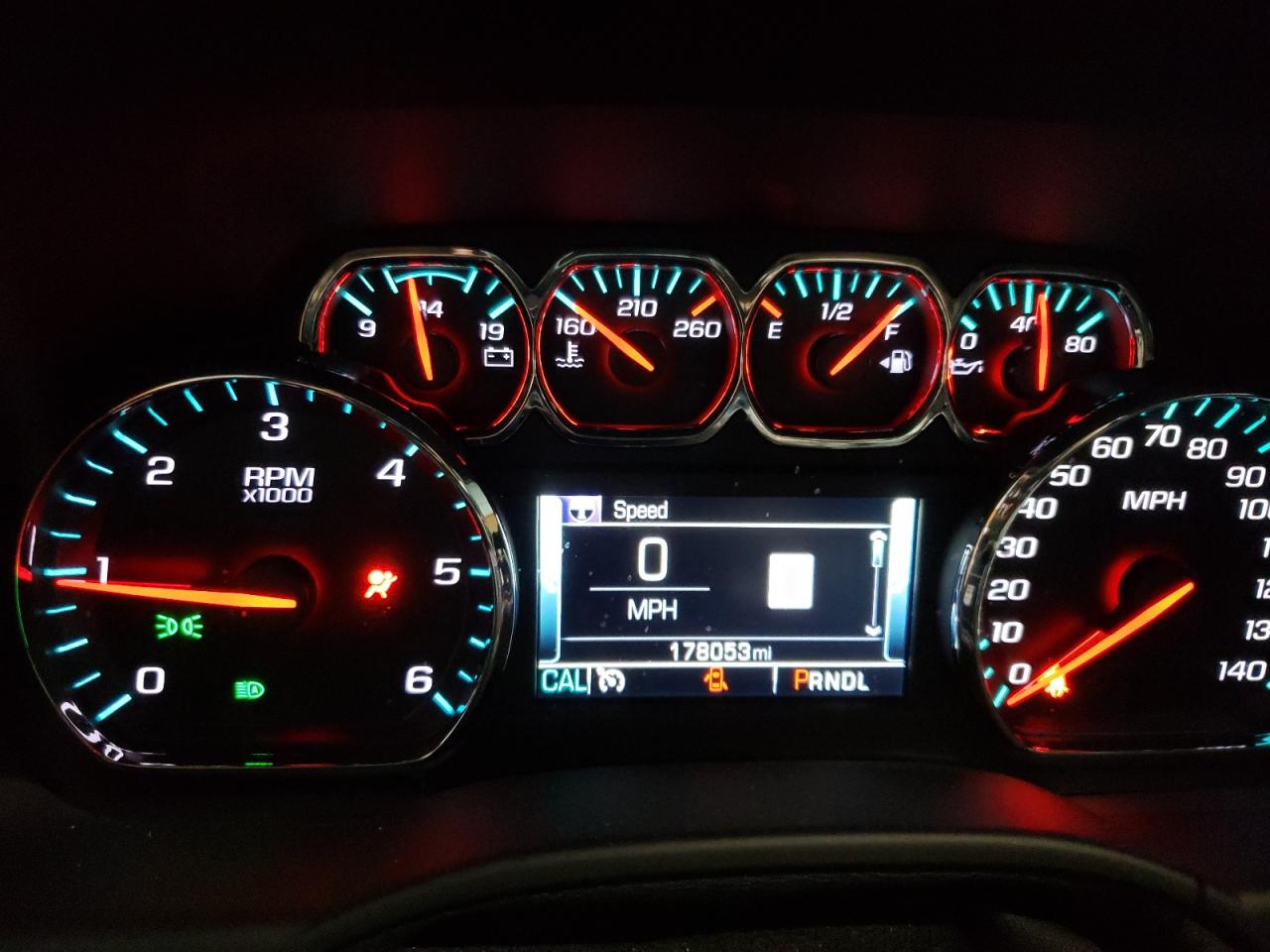 2019 Chevrolet Suburban - Image 9