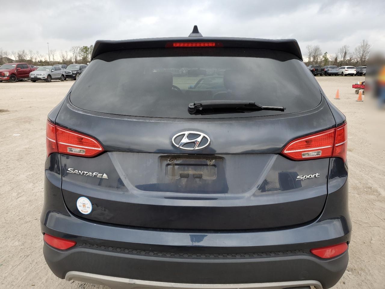 2015 Hyundai Santa Fe - Image 6