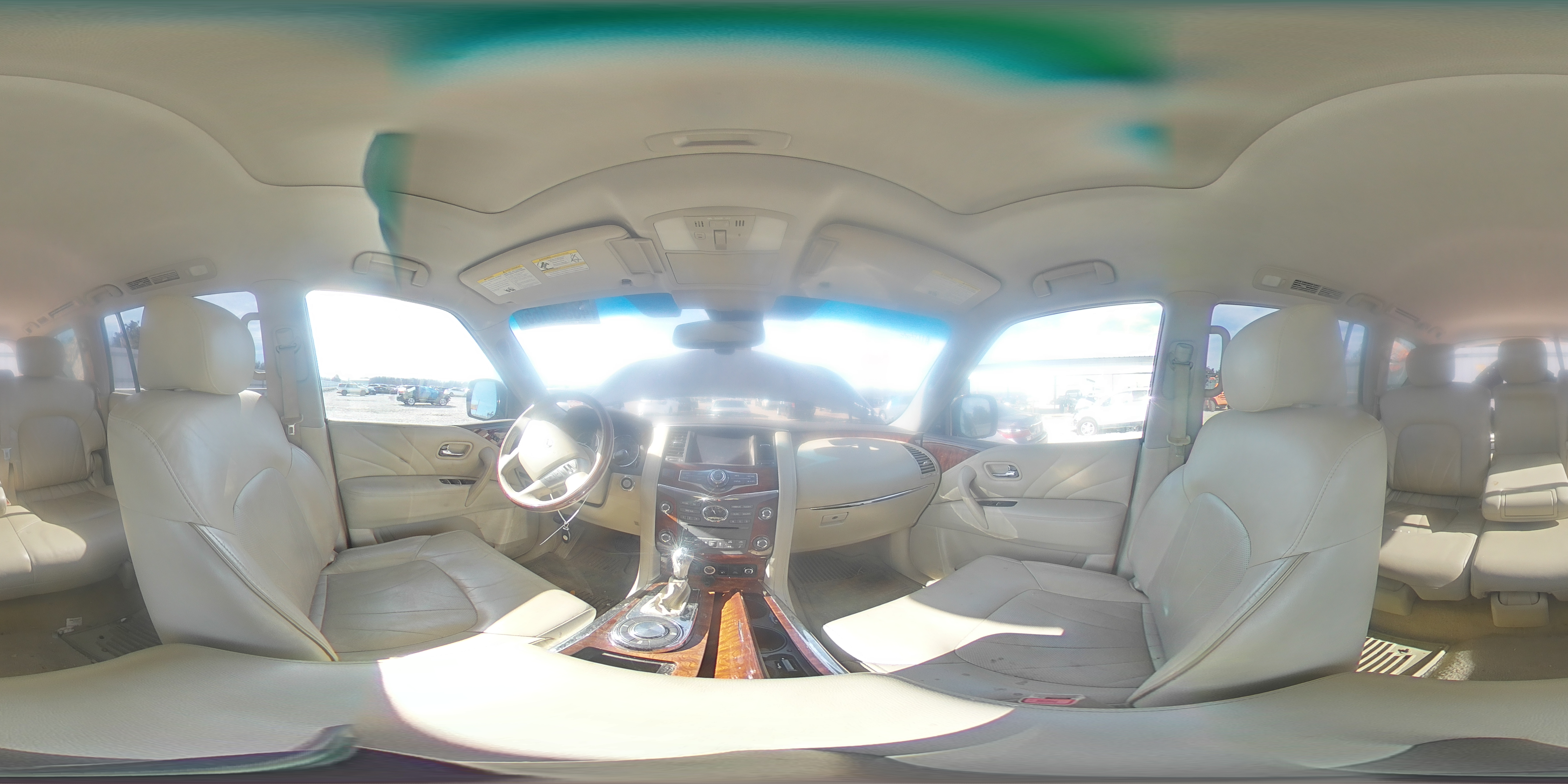 2016 Infiniti QX80 - Image 14