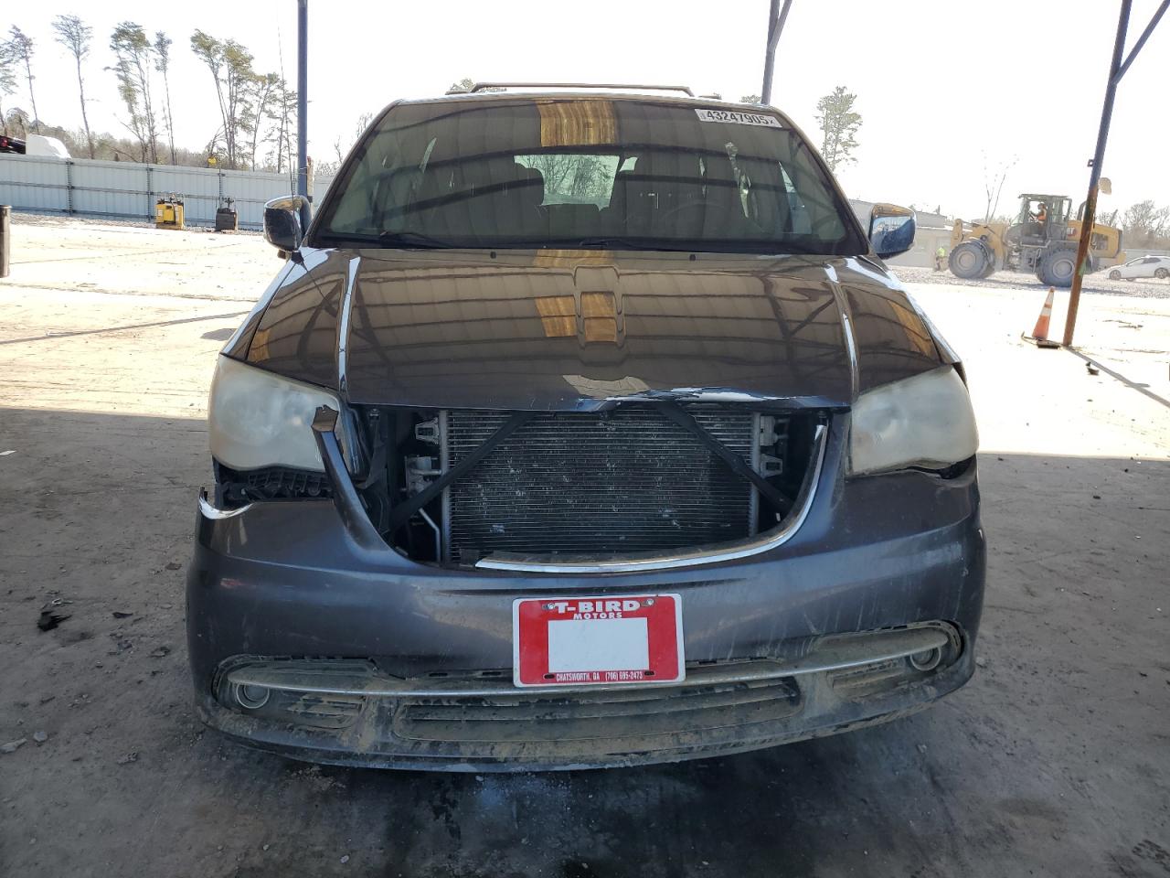 2015 Chrysler Town & Country - Image 5