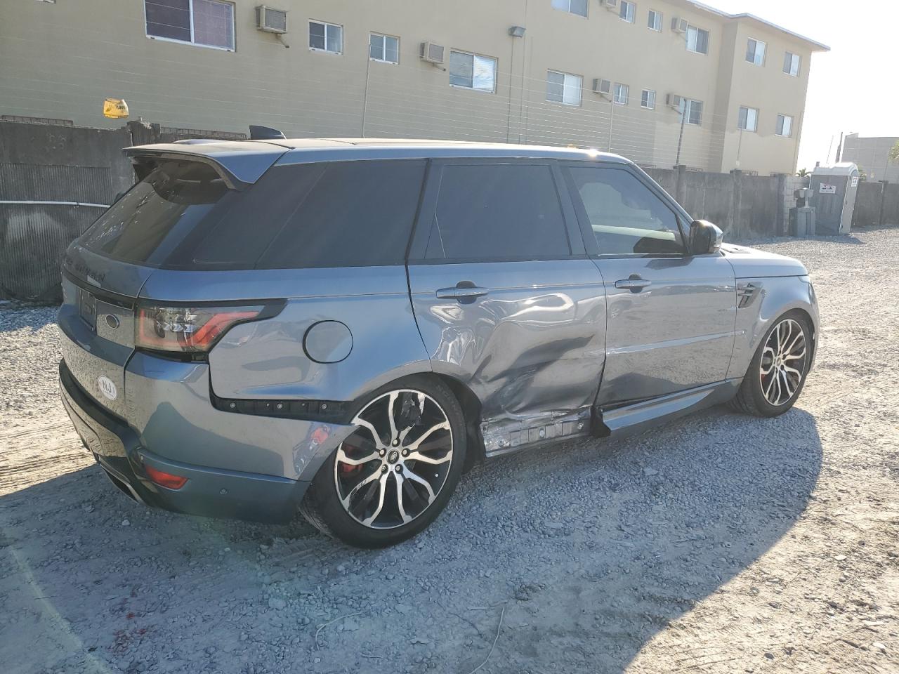 2020 Land Rover Range Rover - Image 3