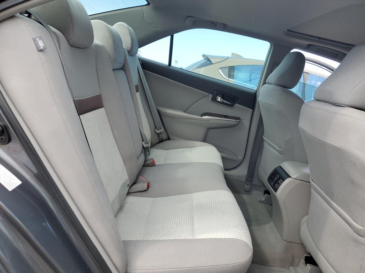 2012 Toyota Camry - Image 10