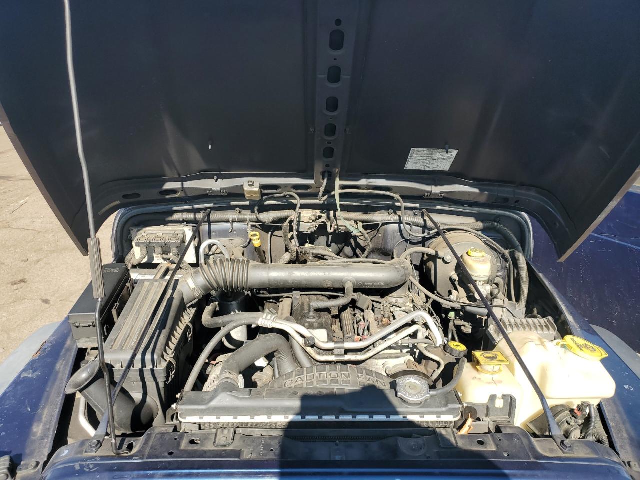 2004 Jeep Wrangler - Image 11