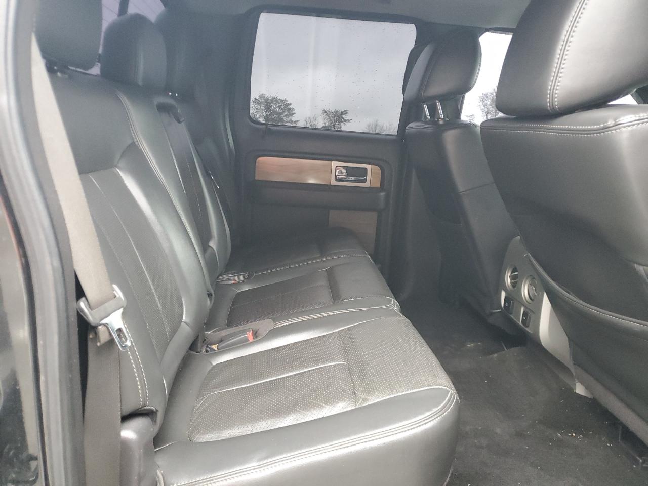 2011 Ford F-150 - Image 11