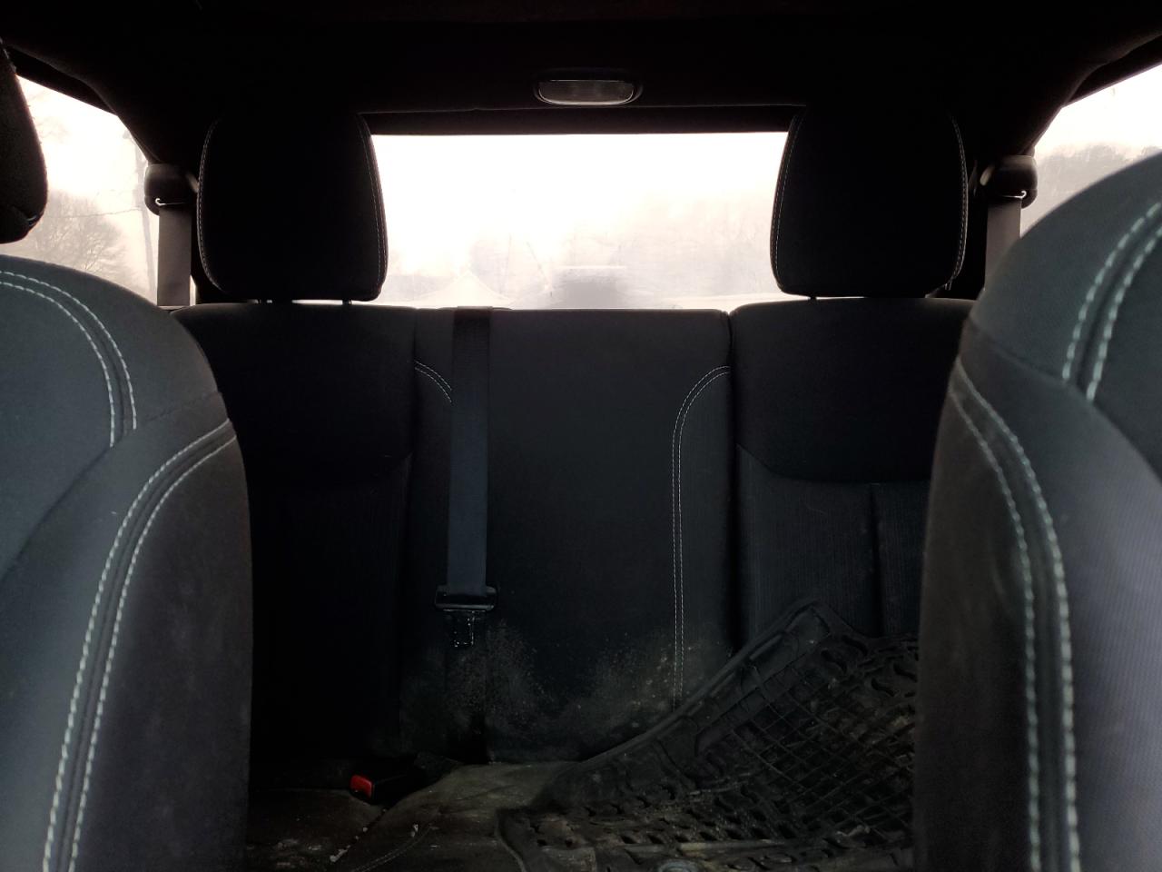 2015 Jeep Wrangler - Image 10