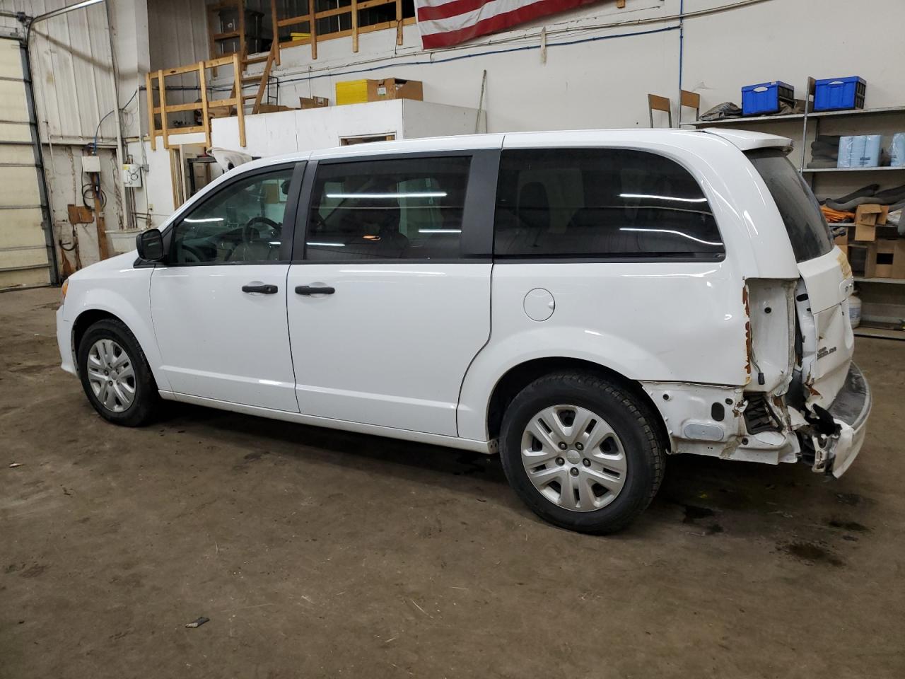 2020 Dodge Caravan - Image 2