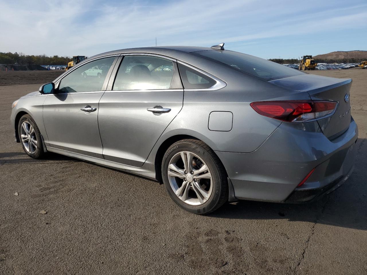 2019 Hyundai Sonata - Image 2