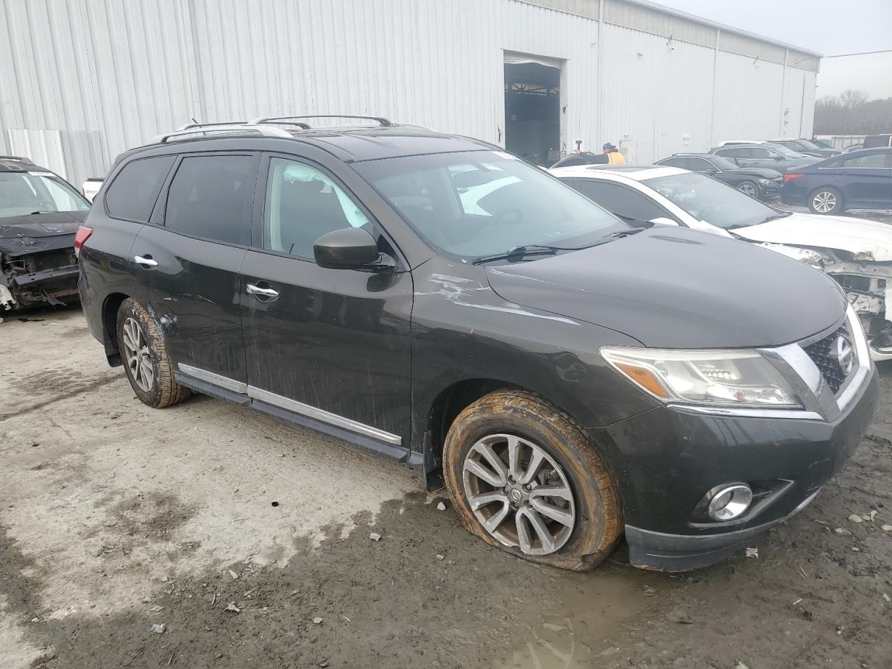 2015 Nissan Pathfinder - Image 4