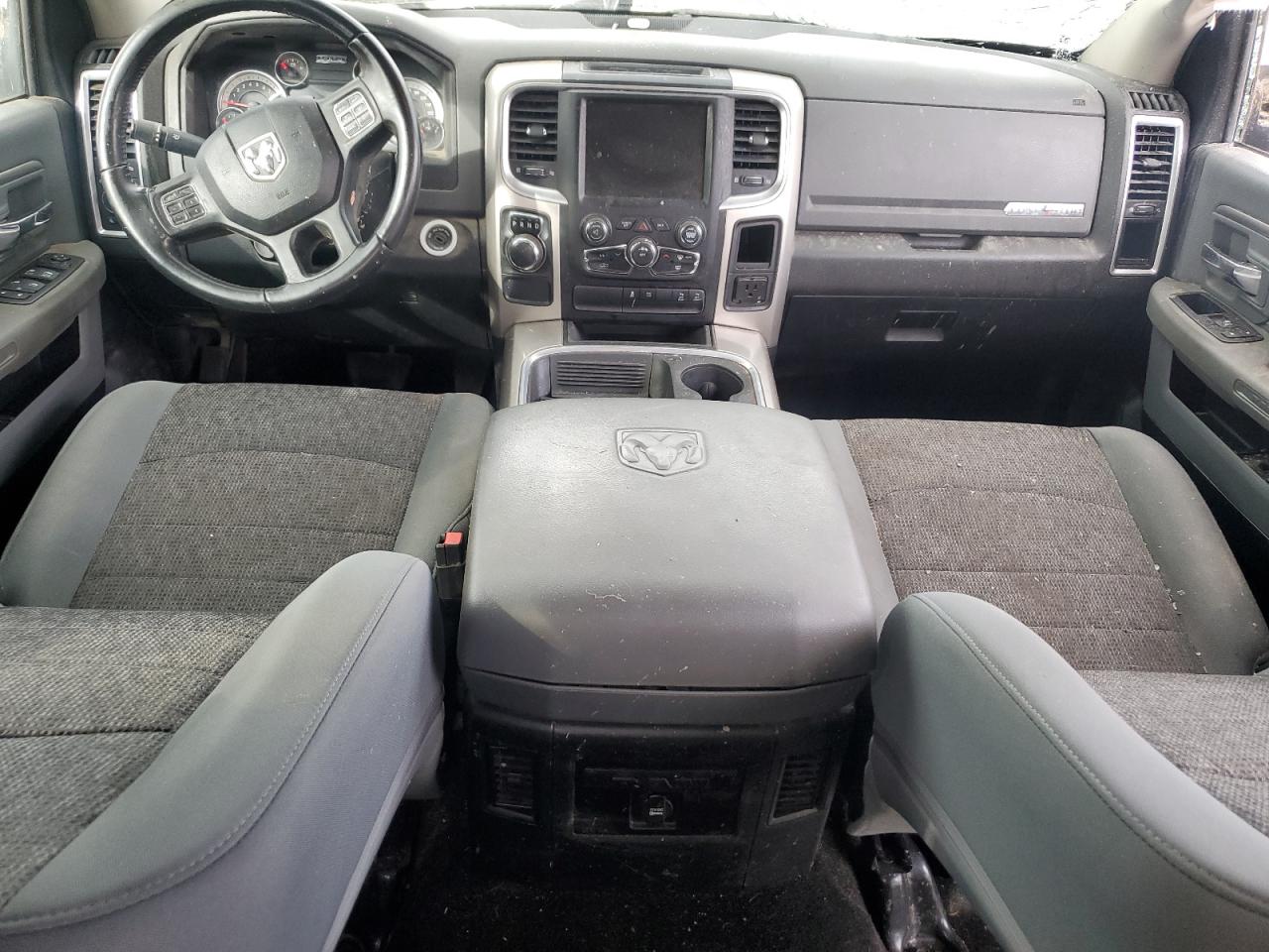 2016 RAM 1500 - Image 8