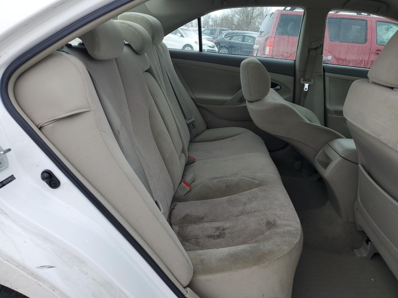 2010 Toyota Camry - Image 10