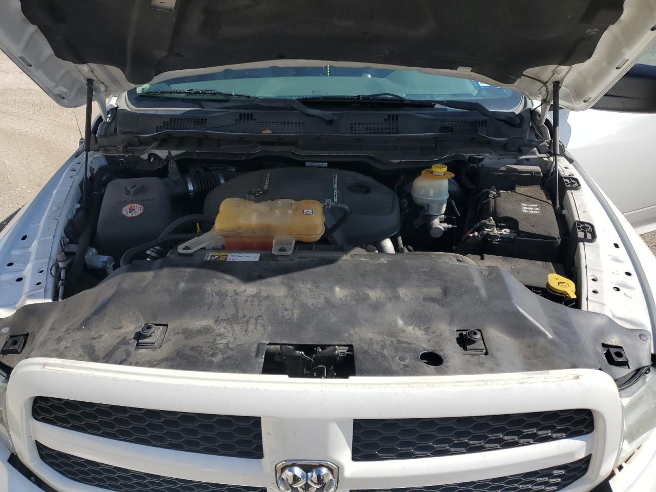 2015 RAM 1500 - Image 13