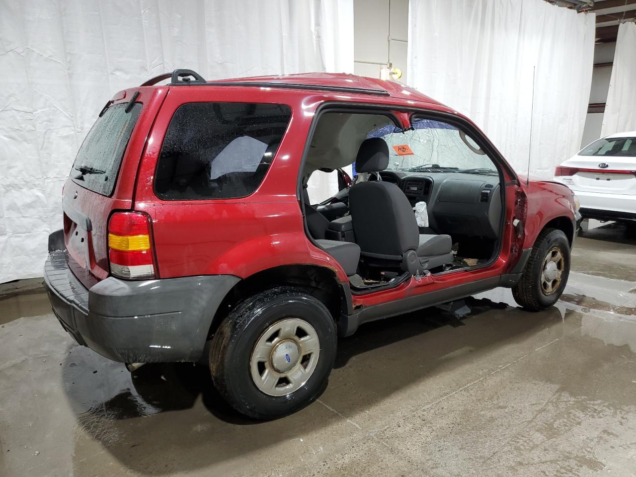 2007 Ford Escape - Image 3