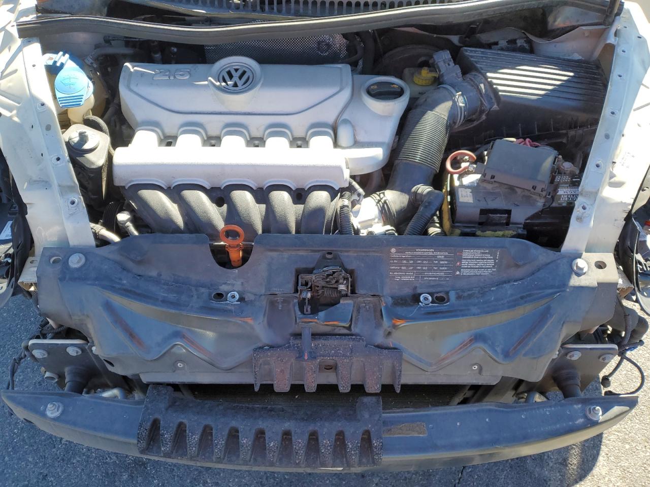 2010 Volkswagen Beetle - Image 11