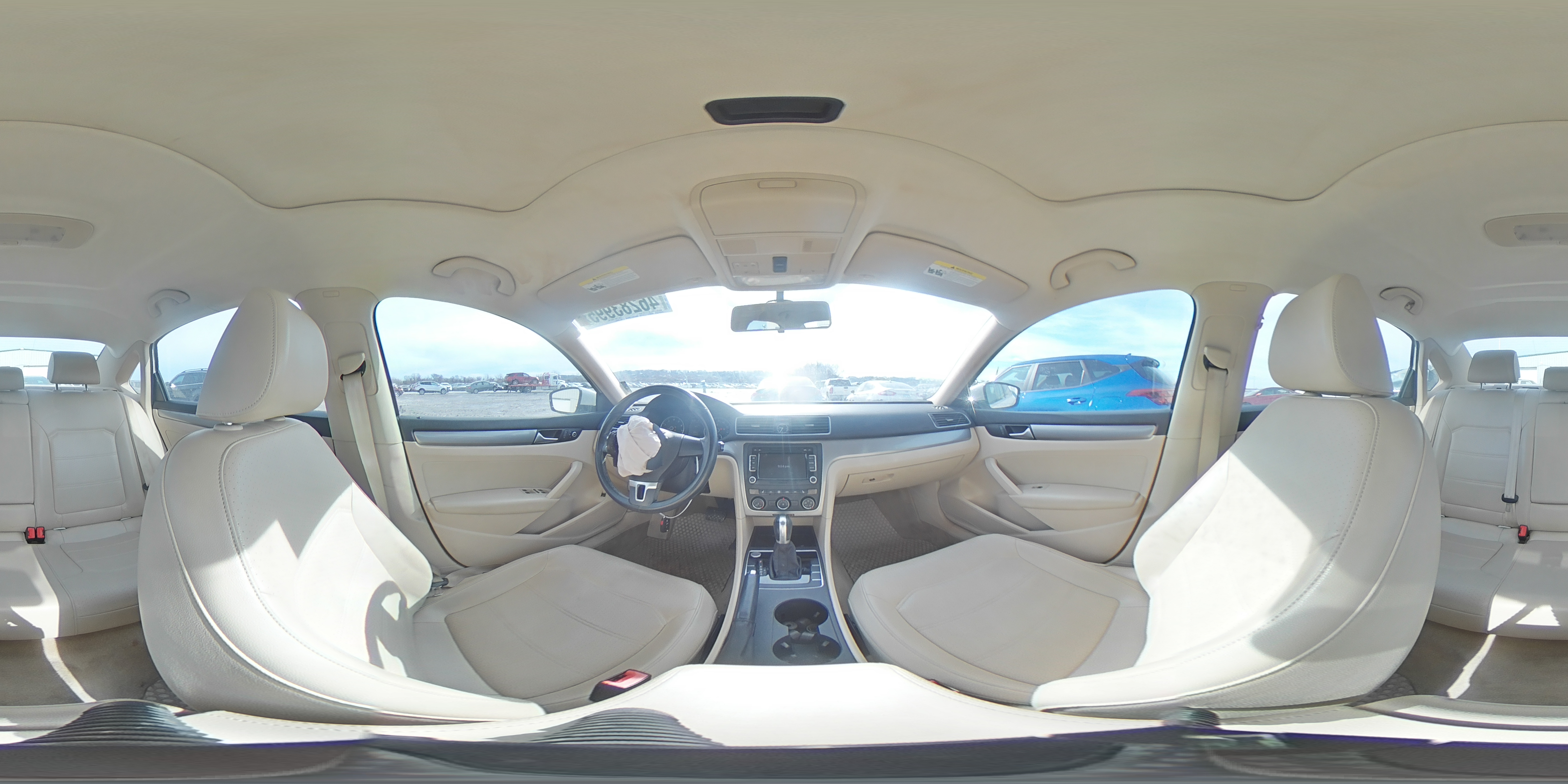2015 Volkswagen Passat - Image 12