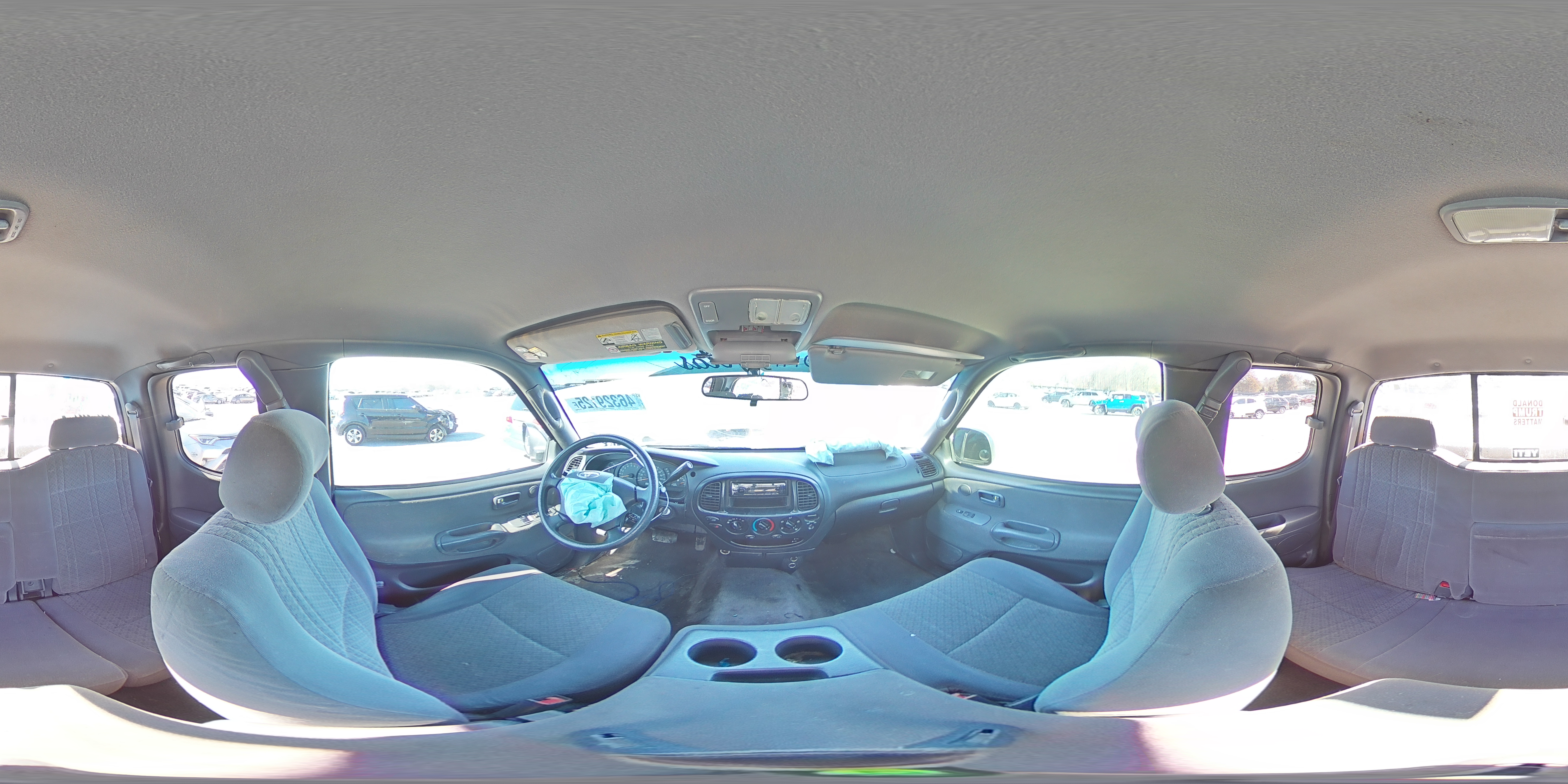 2004 Toyota Tundra - Image 13