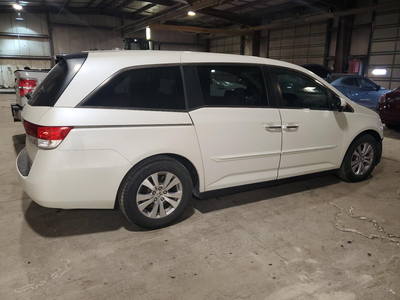 2016 Honda Odyssey - Image 3