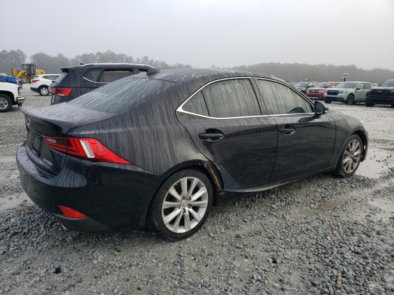 2016 Lexus IS - Image 3