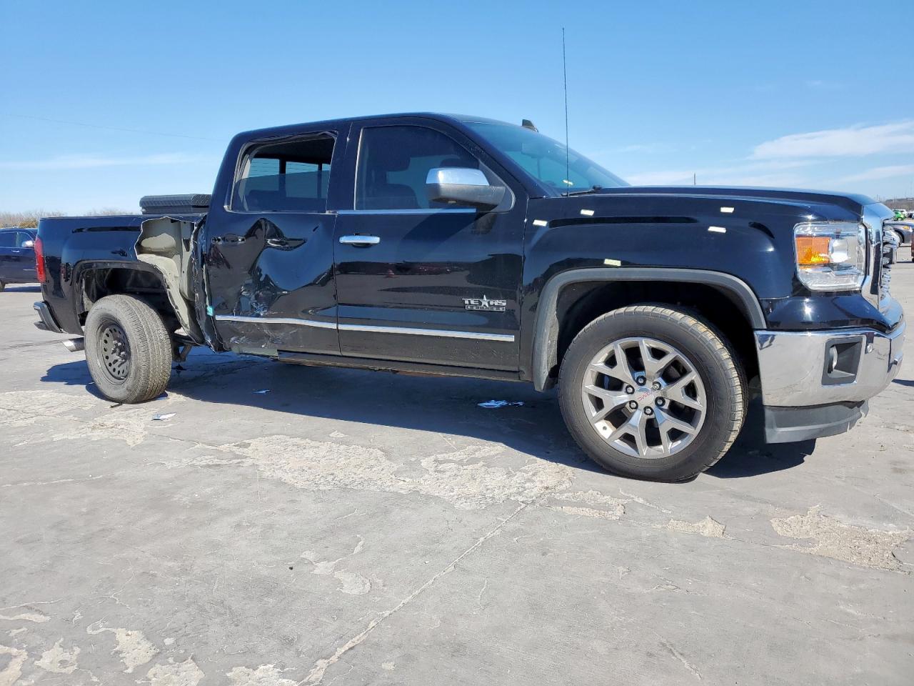 2015 GMC Sierra - Image 4