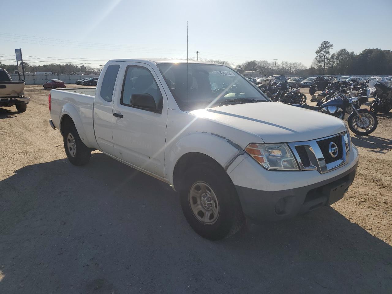 2016 Nissan Navara (Frontier) - Image 4