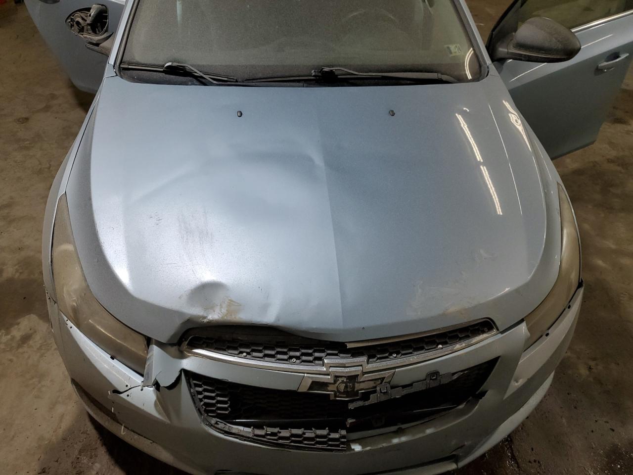2012 Chevrolet Cruze - Image 11