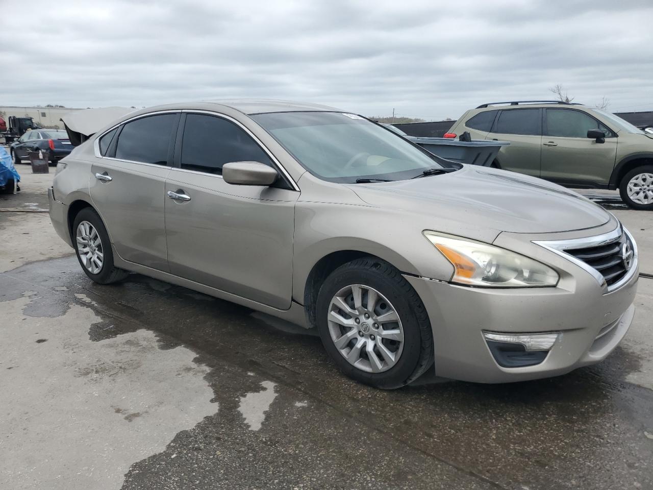 2014 Nissan Altima - Image 4