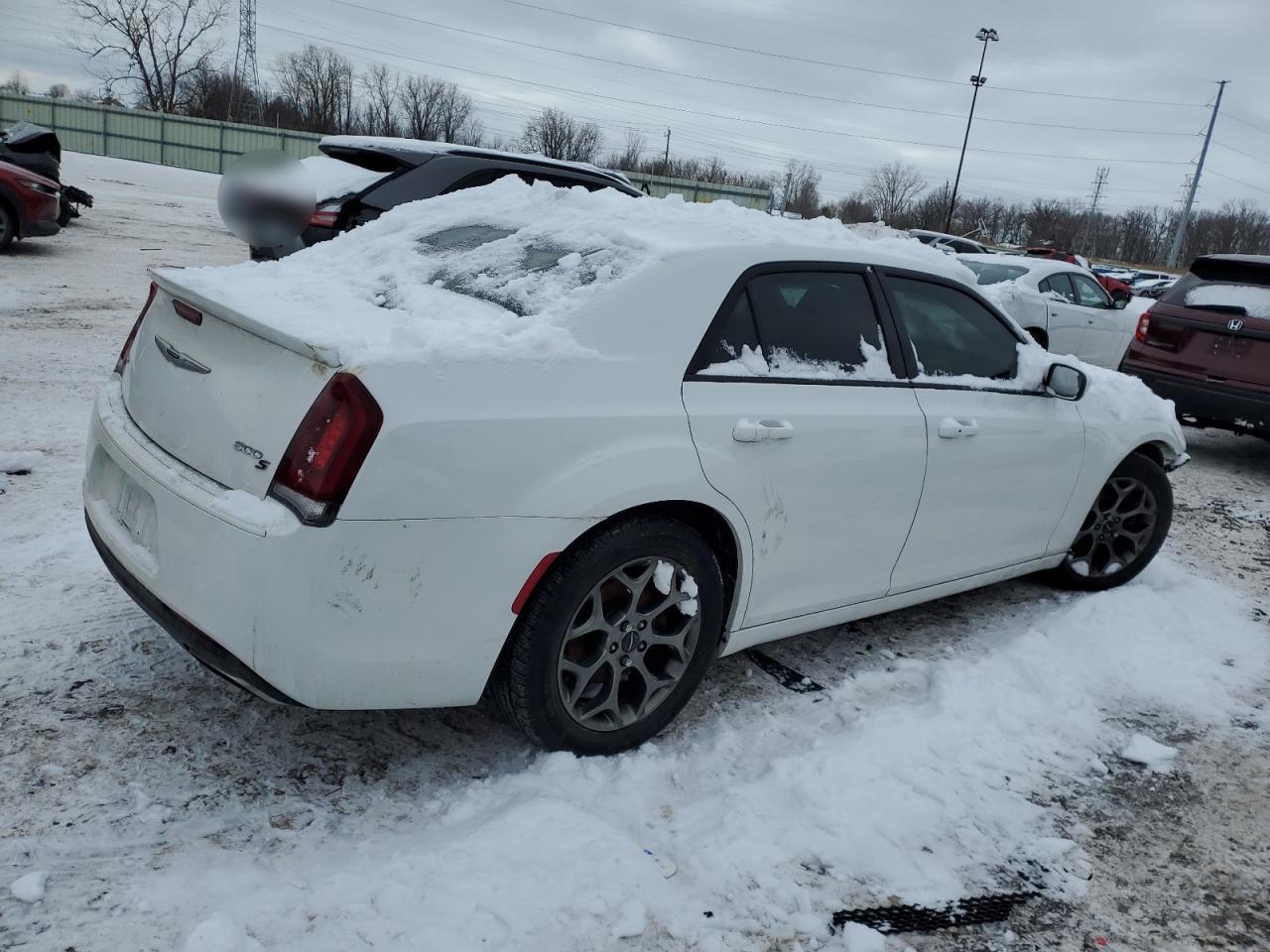 2016 Chrysler 300 - Image 3